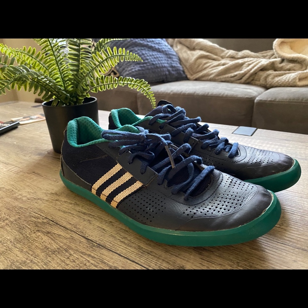 Adidas track shoes women’s 9